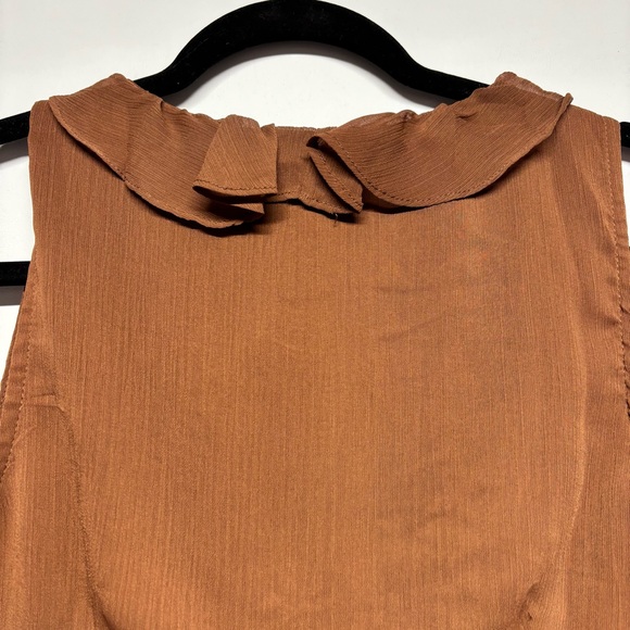 ✨Lulu's Briella Brown Ruffled Button-Front Top Size S - Picture 9 of 15